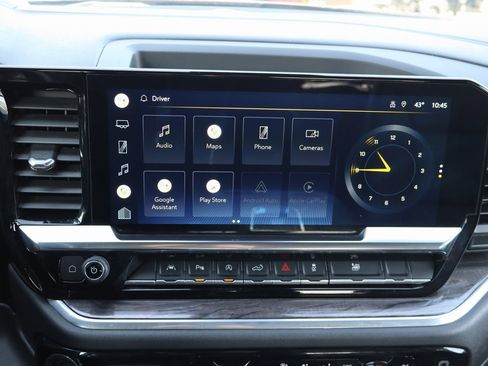 Used 2022 Chevrolet Silverado 1500 LTZ image 9