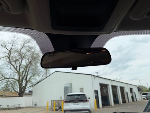 Used 2021 RAM 1500 Tradesman w/ Chrome Appearance Group RWD image 22