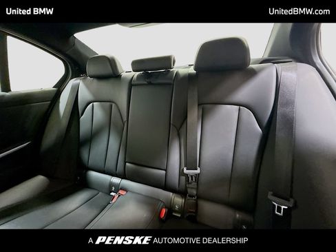 Used 2025 BMW 330i Sedan RWD image 13
