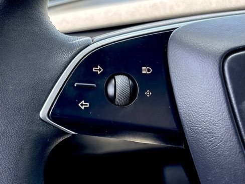 Used 2025 Tesla Model 3 Long Range RWD image 28