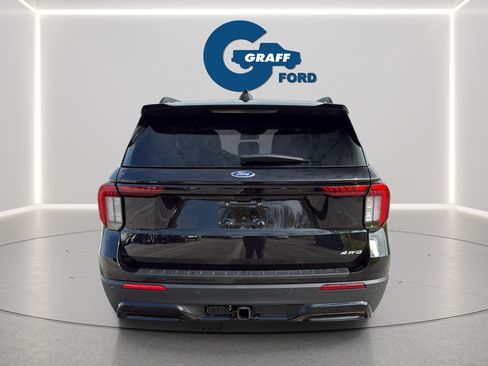 Used 2026 Ford Explorer ST-Line w/ ST-Line Street Pack AWD/4WD image 9