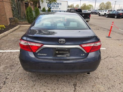 Used 2017 Toyota Camry LE image 18
