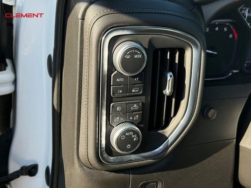 Used 2021 GMC Sierra 1500 Elevation w/ LPO, Elevation Black Package AWD/4WD image 18
