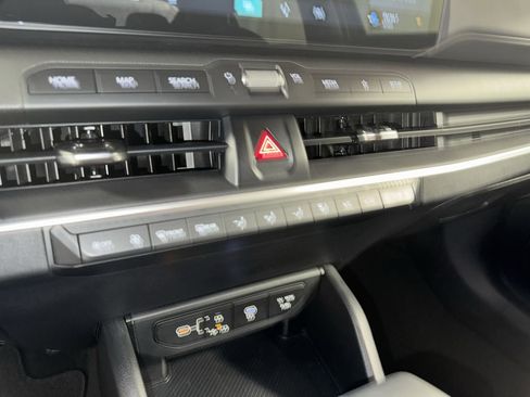 Certified 2025 Kia K4 LXS image 25