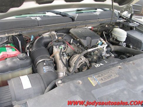 Used 2008 Chevrolet Silverado 3500 W/T AWD/4WD image 28