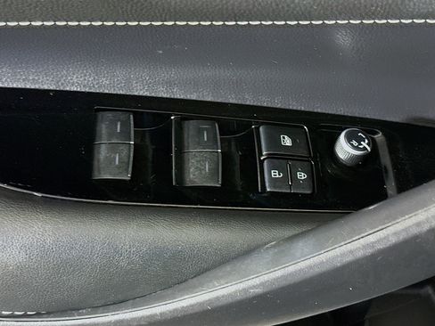 Used 2021 Toyota Corolla SE FWD image 24