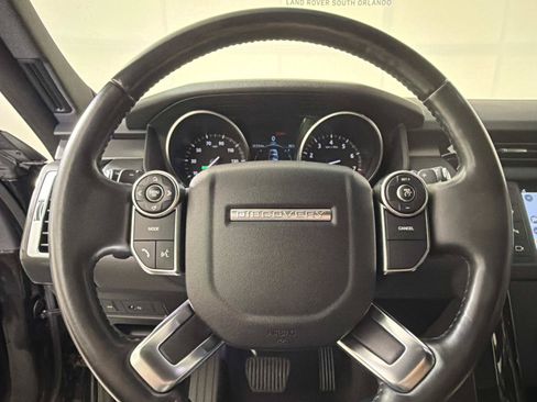 Used 2017 Land Rover Discovery SE AWD/4WD image 26