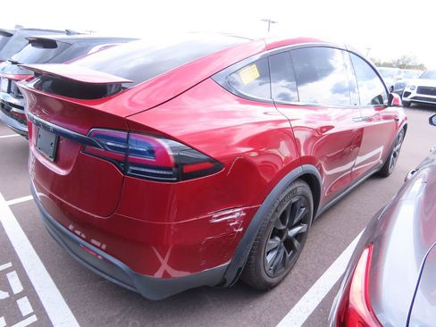 Used 2023 Tesla Model X image 3