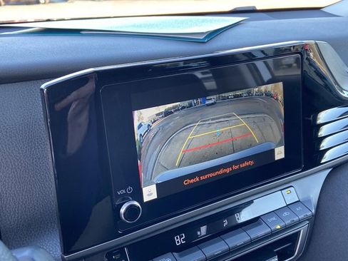 Used 2025 Toyota Camry LE image 35