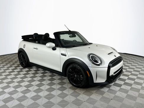 Used 2024 MINI Cooper S FWD image 1