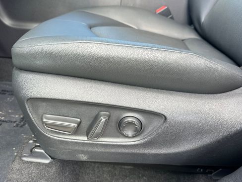 Used 2026 Toyota Grand Highlander XLE image 13