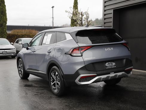 Used 2023 Kia Sportage EX image 6