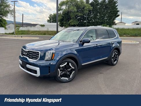 Used 2025 Kia Telluride S AWD/4WD image 1