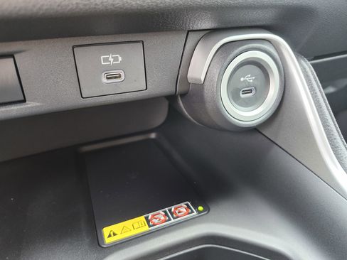 Used 2026 Toyota Grand Highlander XLE AWD/4WD image 10