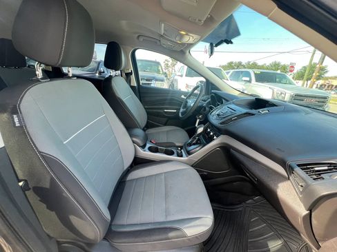 Used 2015 Ford Escape SE FWD image 15