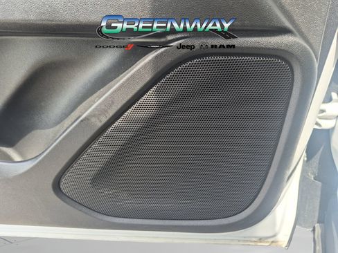 Used 2024 GMC Terrain SLE FWD image 14