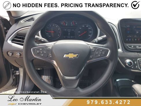 Used 2024 Chevrolet Malibu LT FWD image 18