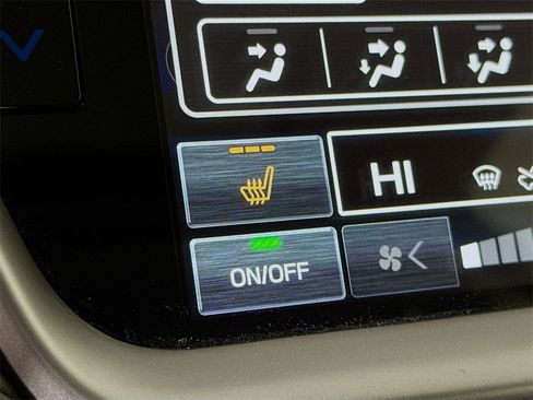 Certified 2023 Subaru Outback Limited image 13