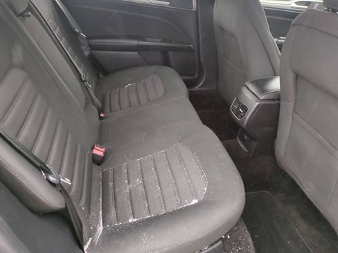 Used 2018 Ford Fusion SE w/ Fusion SE Technology Package image 20