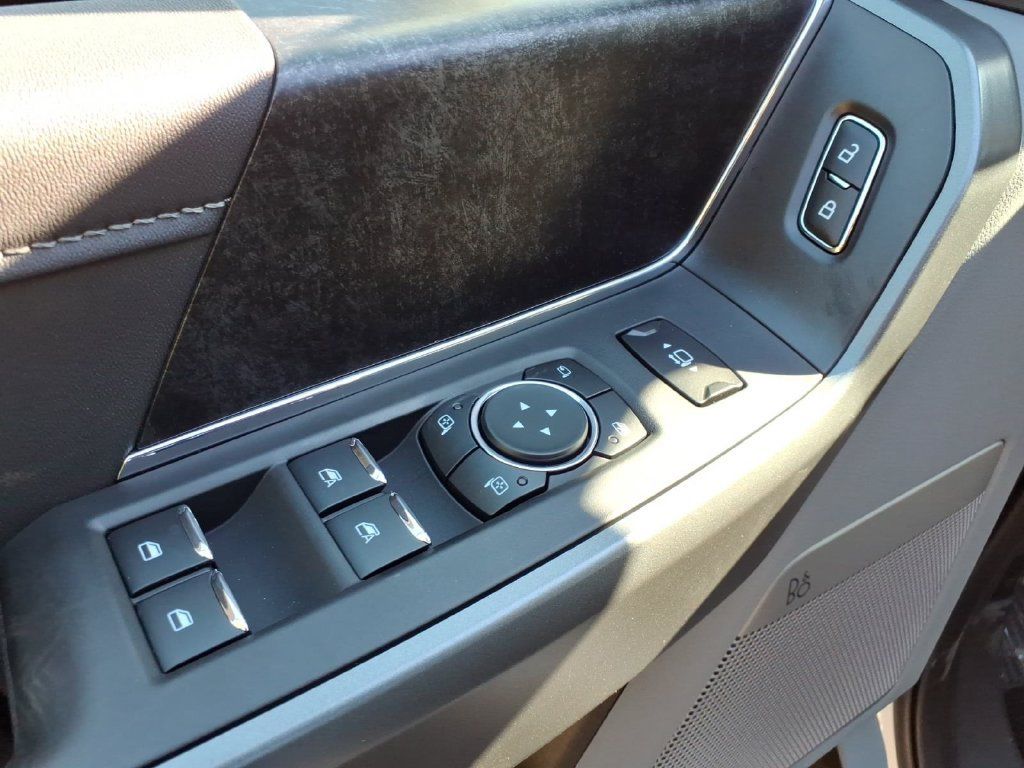 New 2026 Ford F250 XLT w/ XLT Premium Package AWD/4WD image 20