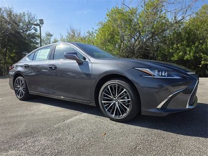 New 2025 Lexus ES 350 w/ Premium Package