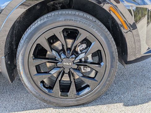 Used 2023 Kia Sorento SX image 11