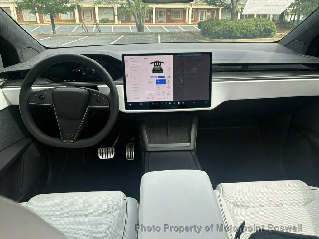 Used 2026 Tesla Model X Plaid AWD/4WD image 15