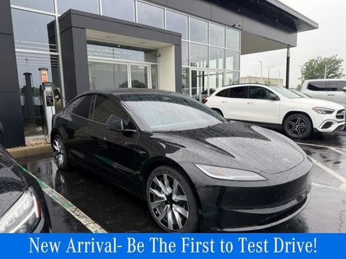 Used 2024 Tesla Model 3 Long Range AWD/4WD image 1