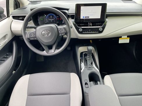 Used 2026 Toyota Corolla LE w/ LE Premium Package FWD image 10