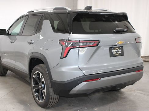 New 2026 Chevrolet Equinox LT w/ Convenience Package II AWD/4WD image 6