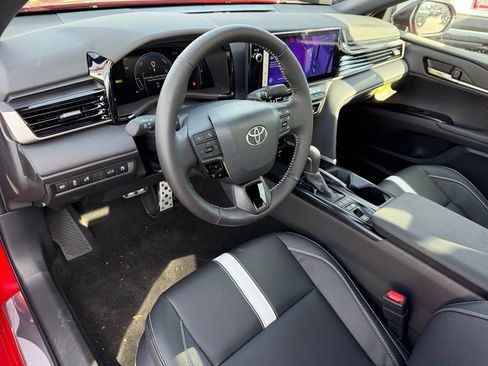 New 2026 Toyota Camry Hybrid image 11