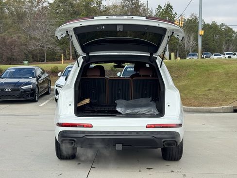 Used 2025 Audi Q7 2.0T Premium w/ Convenience Plus Package image 16