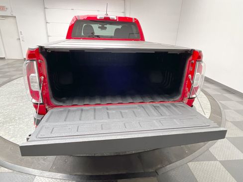 Used 2015 GMC Canyon SLE AWD/4WD image 27