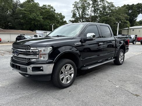 Used 2018 Ford F150 Lariat w/ Equipment Group 502A Luxury AWD/4WD image 1