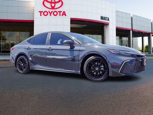 Certified 2025 Toyota Camry SE w/ Convenience Package FWD image 4