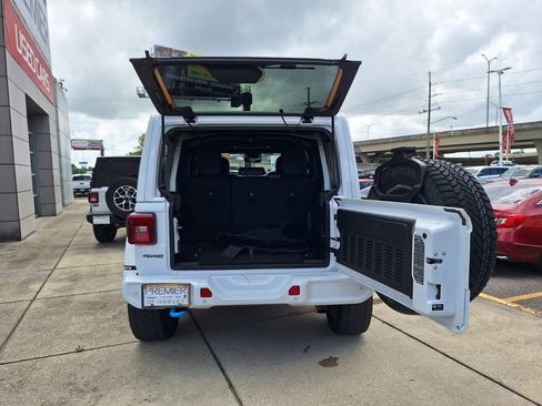 Used 2024 Jeep Wrangler High Altitude AWD/4WD image 26