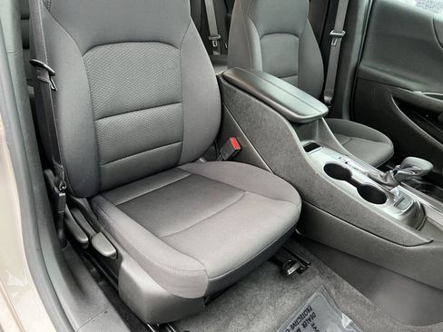 Used 2023 Chevrolet Malibu LT image 23