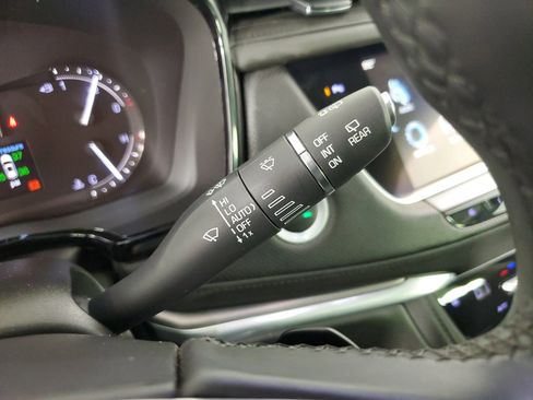 Used 2017 Cadillac XT5 Luxury w/ Driver Awareness Package image 34