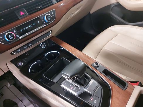 Used 2020 Audi A4 2.0T Premium w/ Convenience Package image 27