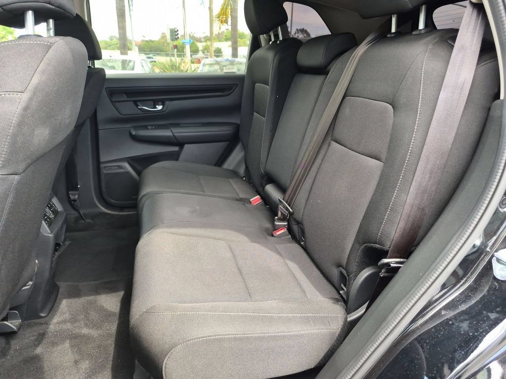 Used 2025 Honda CR-V LX image 28
