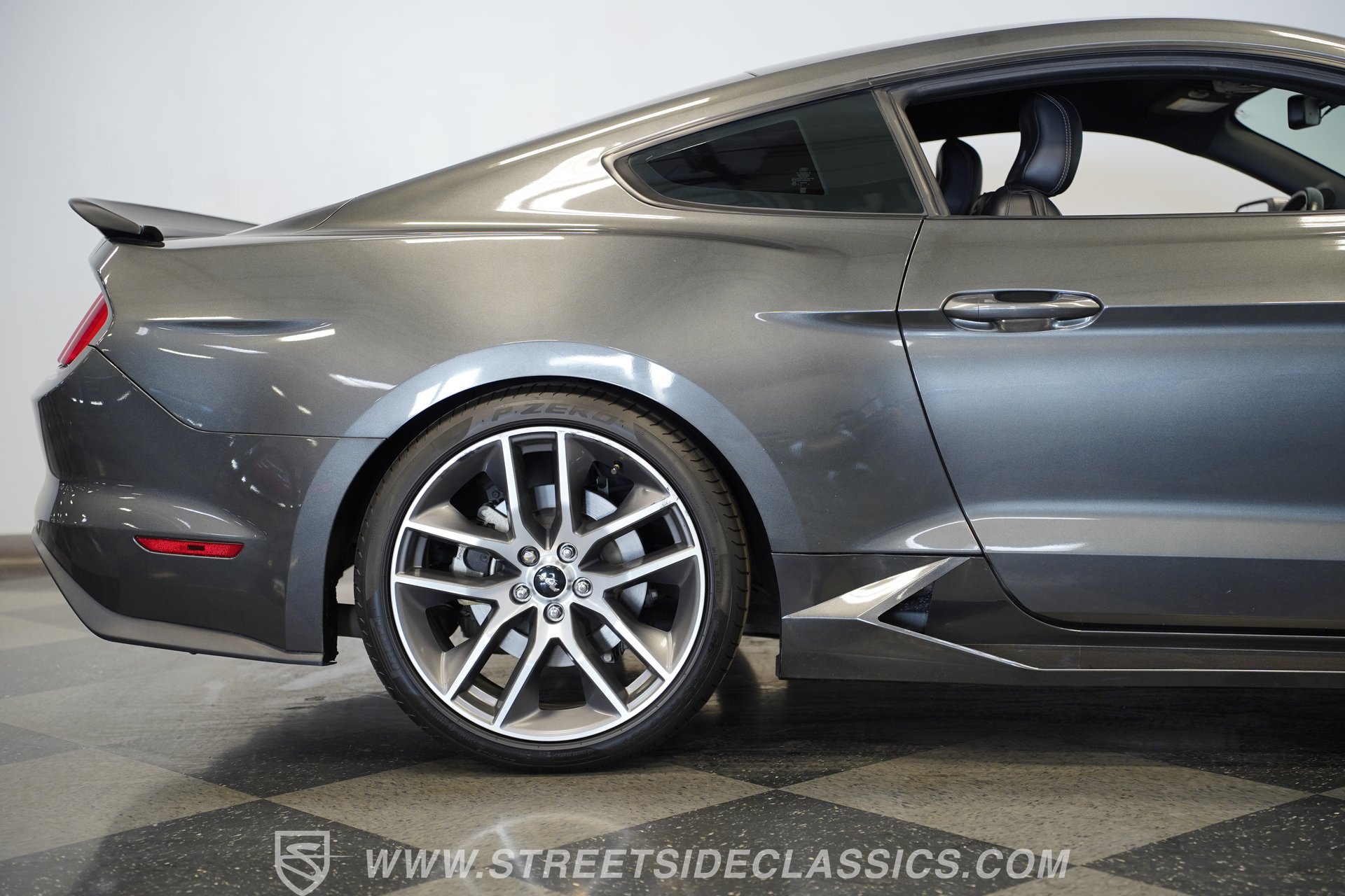 Used 2016 Ford Mustang GT Premium RWD image 35