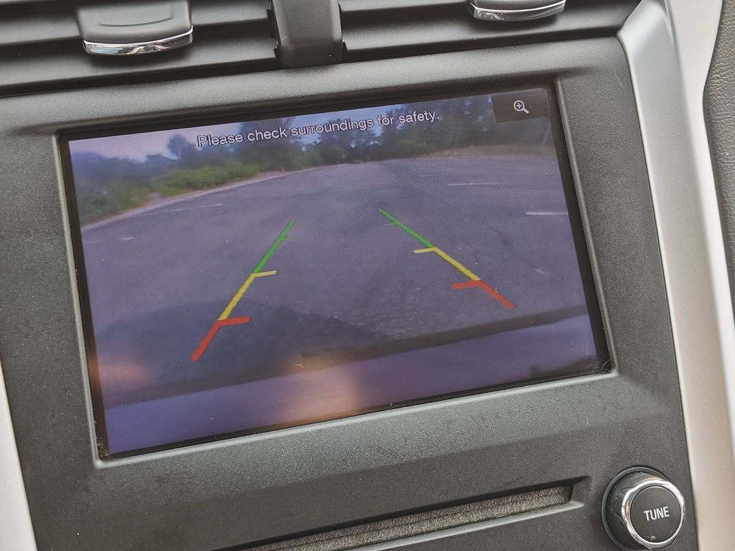 Used 2013 Ford Fusion SE FWD image 25