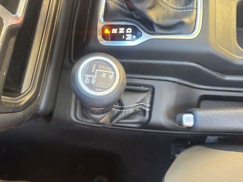 Used 2023 Jeep Wrangler Sahara image 25