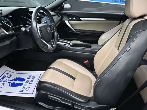 Used 2017 Honda Civic EX-L image 11