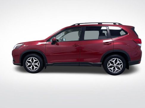Used 2023 Subaru Forester Premium image 10