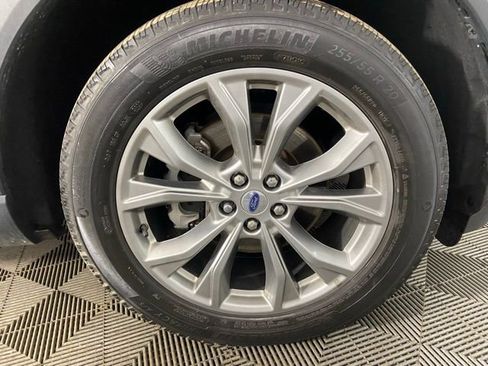 Used 2022 Ford Explorer XLT w/ Equipment Group 202A image 32