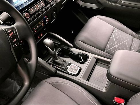 New 2026 Nissan Frontier SV w/ Tow Package image 9