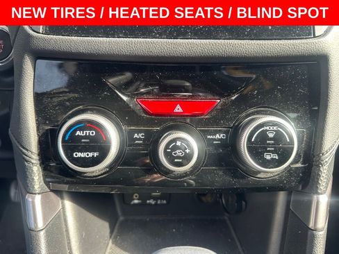 Used 2023 Subaru Forester Premium image 11