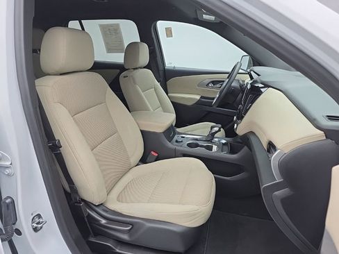 Used 2023 Chevrolet Traverse LS image 45