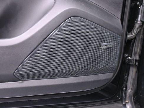 Used 2023 Porsche Cayenne Turbo S image 16